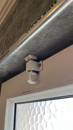 Spring Latch Keeper (Tape Mount Ready) / Yaylı Çarpma Kilidi Karşılığı (Vidasız Montaj Uygun)