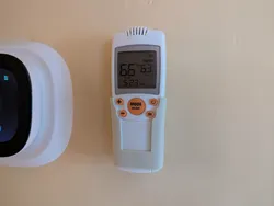 Durablow wireless remote wall mount holder