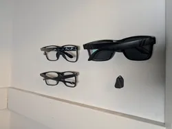 Quick-Print Glasses Wall Holder