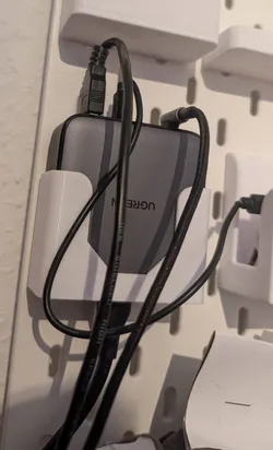USB-Ladegerätehalterung 4 Kanal (2xUSB-A, 2x USB-C)