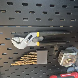 Chunky plier hanger for IKEA Skadis