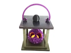 Creepy Lamp (#CemeteryPets)