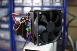 Automatic  open/closed servo motor vent fan