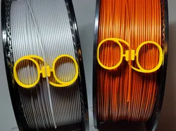 Flexible filament clip
