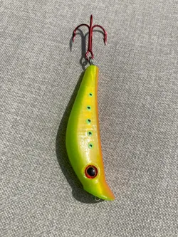 Drunken Stickleback Fishing Lure, with 3D eyes