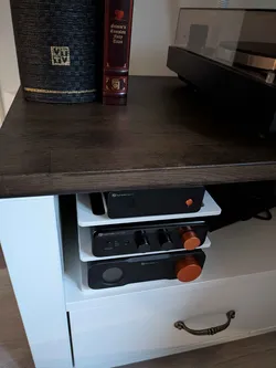 Hi-Fi stack shelf