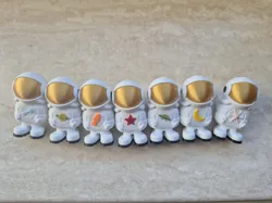 Astronaut 3 parts keychain