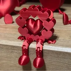 Articulated Heart Wreath Shelf Buddy