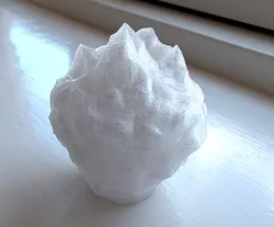 Floating iceberg for bathtub
