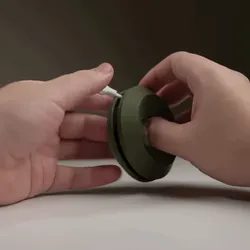 MINIMALIST CABLE ORGANIZER