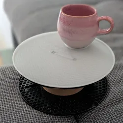 Armrest tray