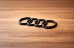 Audi Logo (25 cm oder 10 cm)