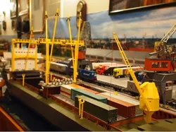 Set of crane lifts for a model cargo ship (H0 scale)