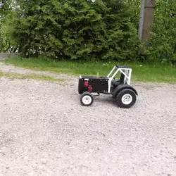 RACING RC TRACTOR