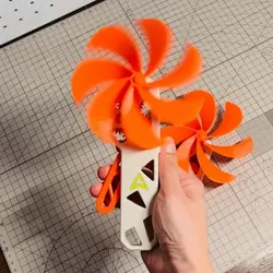 Squeeze Fan - Squeeze Breeze