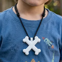 Allister Gator Pendant