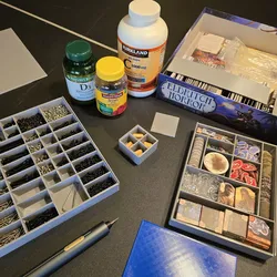 Customizable, modular screw/board game/small item organizer/case