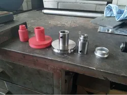 Bead roller dies for rolling beads to pipes