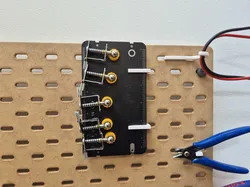 Omnifixo Holder for Skadis