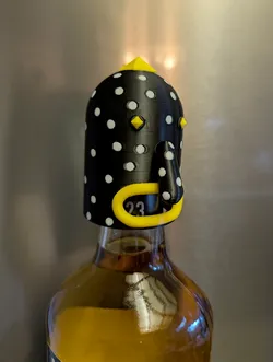Polka dot drummer bottle topper