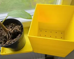 Quadratic planter - plate and pot with drainage
