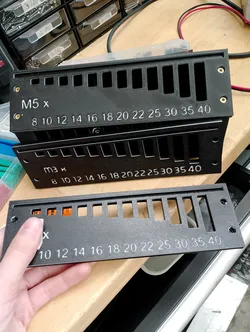 M4 and M5 sorting plates