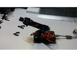 Create a robot arm to remember movement