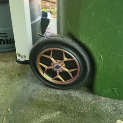 Trash can rims