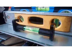 Spirit line level (10mm bubble)