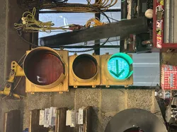 Traffic Light (12-8-8)