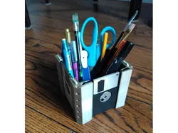 Floppy disk box