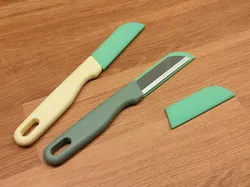 Small kitchen knife sheath - peeler - protection - sharp - cutting - chopping -common