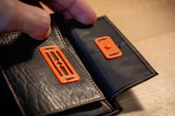 very flat snap fastener - i.e. for wallets or fabric