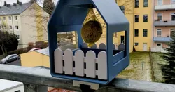 Birdhouse Holder