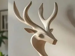 Hirsch Statue