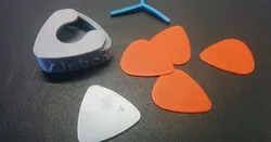 Pick holder