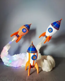 Rocket multicolor remix lamp with customizable glass