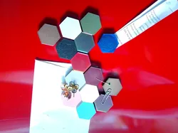 Fridge hexagon magnet / filament sample