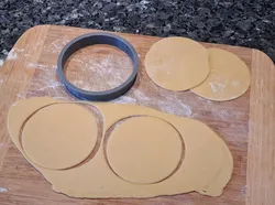 Pasta Pierogi Cutter 10 cm