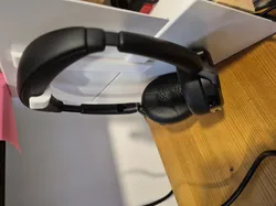 Headset stand for stacked IKEA Elloven computor monitor stands