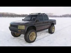 Totoya 4x4 Offroad Pick-up Car Vehicle Game Ready SUV Low Poly Free low-poly 3D model