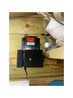 Black and Decker BL1518 Battery & Charger Wall Mount