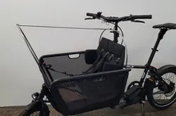 Muli cargobike - Support for the raincover