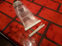 Food tube bottom