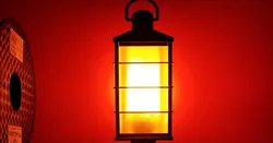 PEDESTAL OIL LANTERN