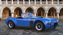 Retro Racing Car Rigged 3D model