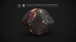Dodecahedral Garnet (Almandine) - growth layers