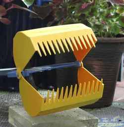 Pooper Scooper Pennywise Jaws 2160 Town & Country Edition