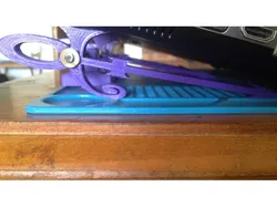 Prince laptop stand