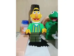 Bert Giant minifig
